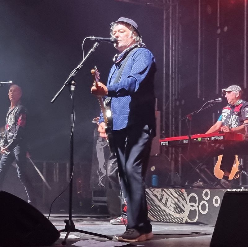 Review: Wickham Festival Day 3 – Levellers, Skipinnish, Ferocious Dog, John Otway and more