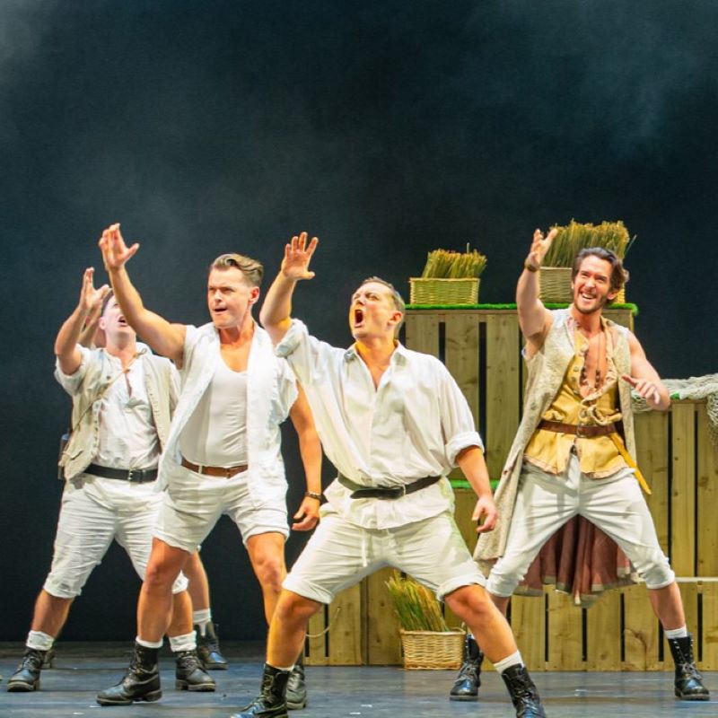 Review – The Pirates of Penzance, Theatre Royal Winchester